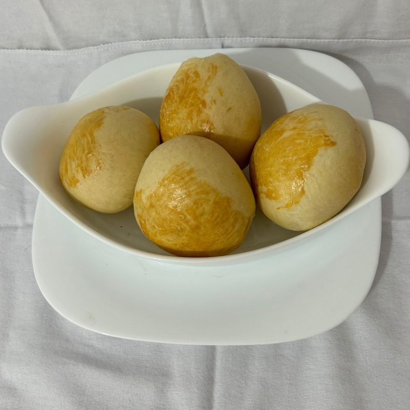 Pão de batata de frango com requeijão